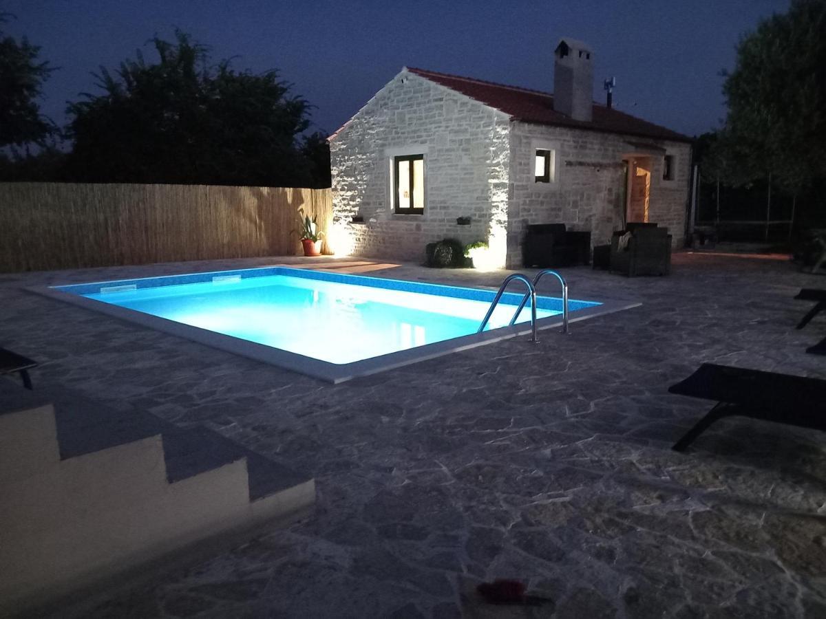 Leggiero Villa Benkovac Exterior photo